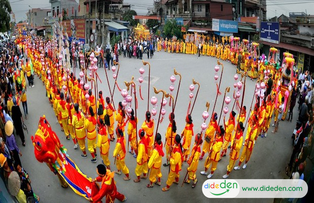 Things to do in Nam Dinh-Phu Day festival
