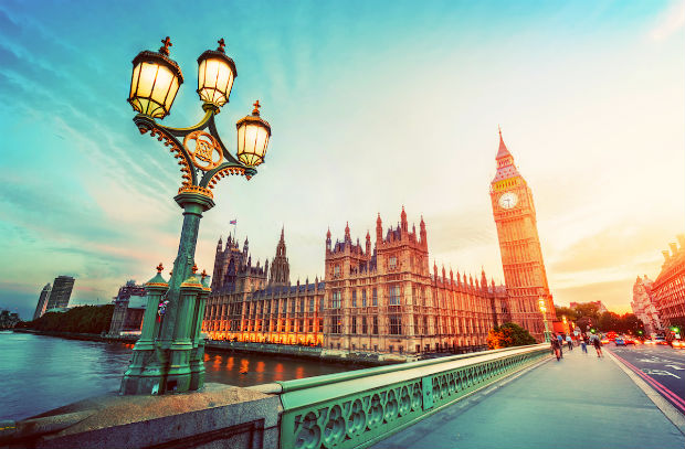 Vé máy bay đi London
