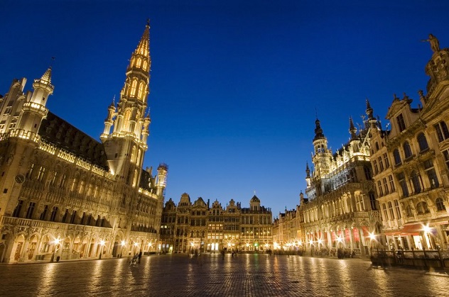 Vé máy bay đi Brussels