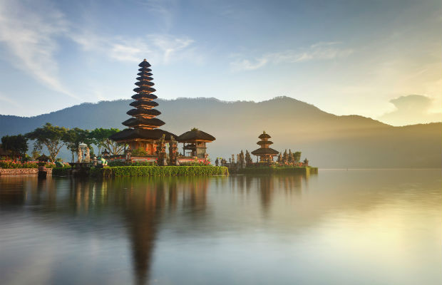 Vé máy bay đi Indonesia
