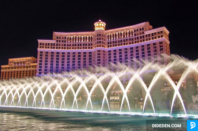 ve may bay den las vegas gia re