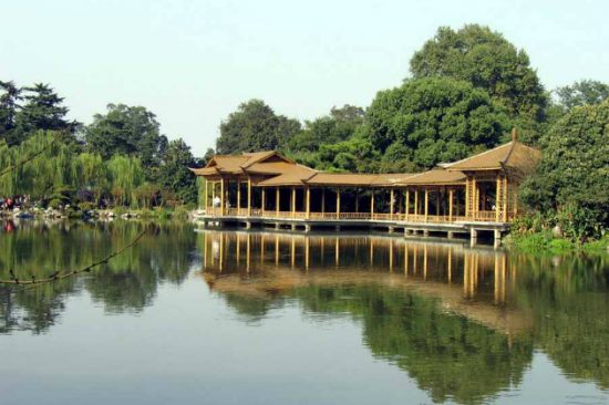 săn vé máy bay giá rẻ đi trung quốc