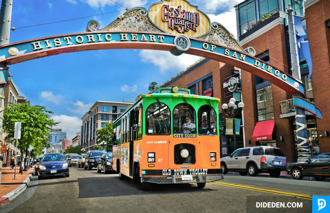 ve may bay di san diego