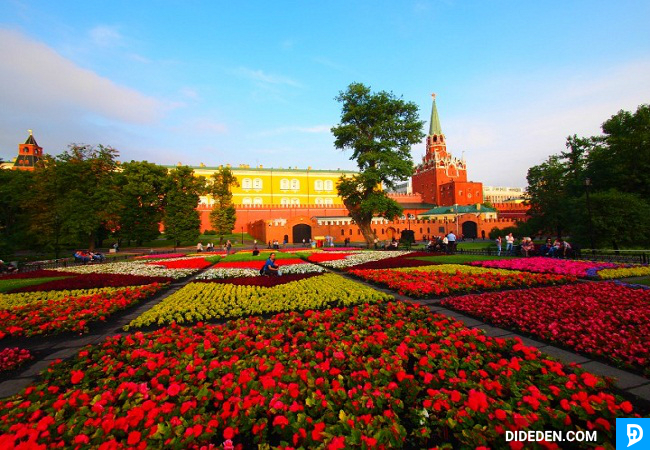 dat ve may bay moscow