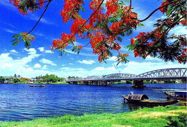 Vé máy bay từ Hà Nội đi Huế
