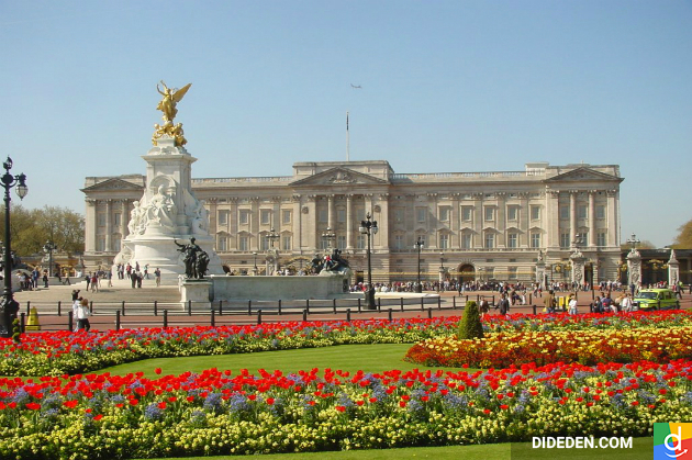 mua vé máy bay tu hà nội đến london giá tốt