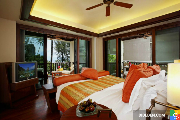mua ve may bay di phuket gia re