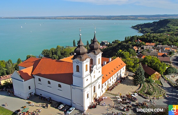 xin visa đi hungary công tác nhanh