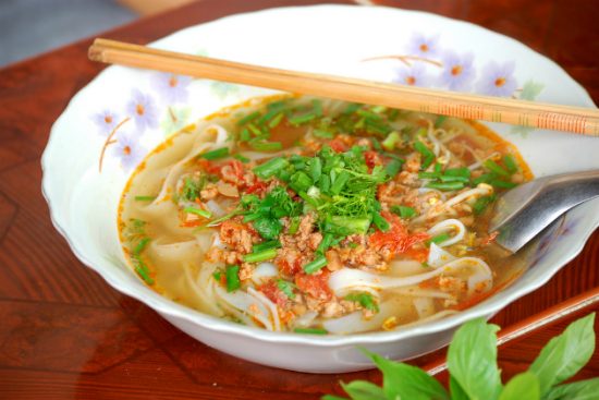 săn vé máy bay đi lào giá rẻ của vietnam airlines