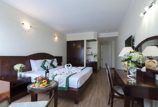 tìm phòng khách sạn ở nha trang giá rẻ