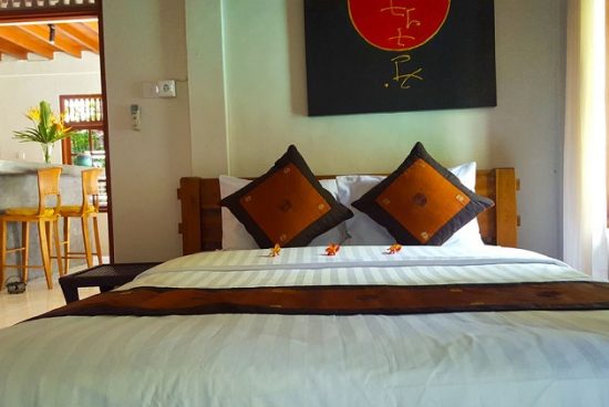 săn phòng khách sạn bình dân ở bali