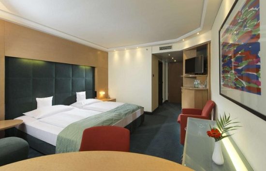 giá phòng khách sạn ở berlin rể