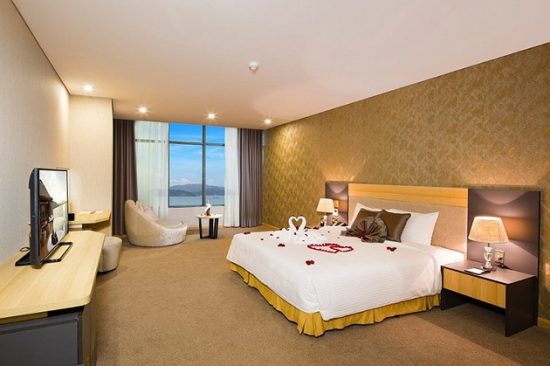 book khách sạn trực tuyến ở nha trang