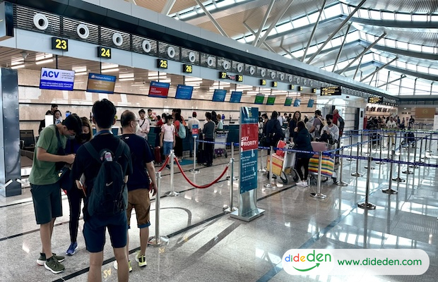 mua vé máy bay đi huế - di chuyển