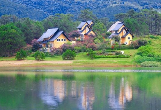 mua vé máy bay đi đà lạt đặt phòng khách sạn ở đâu