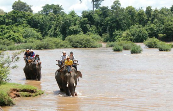 vé máy bay đi buôn ma thuột