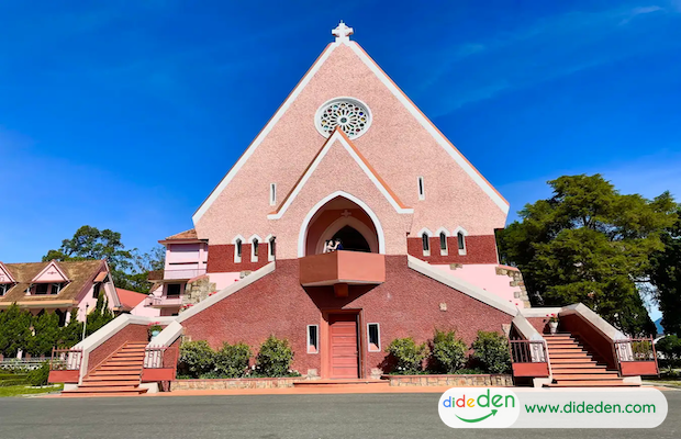vé máy bay tết hà nội đi đà lạt - nhà thờ domaine de meire