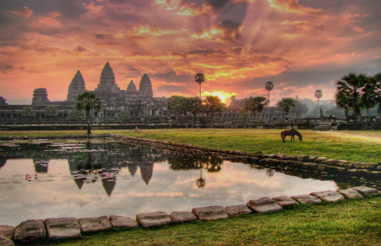 Vietnam Airlines tung vé rẻ tháng 12 thỏa sức du lịch Campuchia