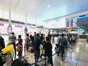 đi du lịch Nhật Bản cần những gì - Thủ tục sân bay