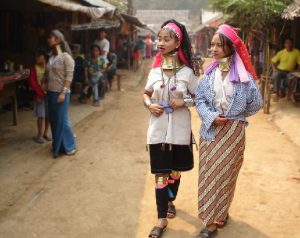 du lịch Thái Lan - Làng cổ dài