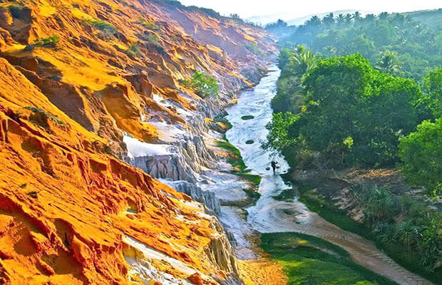 du lich binh thuan - suoi Hong