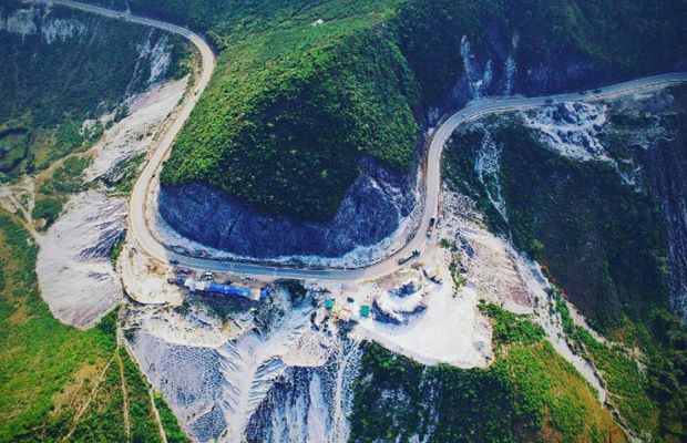 du lich Ban Lac 1 ngay - deo Khung The