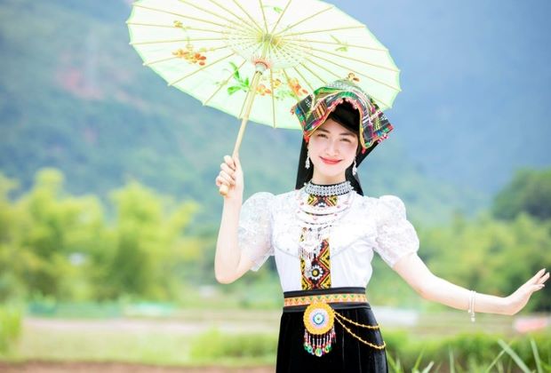 du lich Ban Lac 1 ngay - kham pha van hoa dan toc Thai
