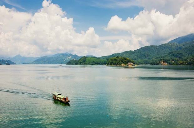 du lich Thung Nai Hoa Binh 2 ngay 1 dem - song Da