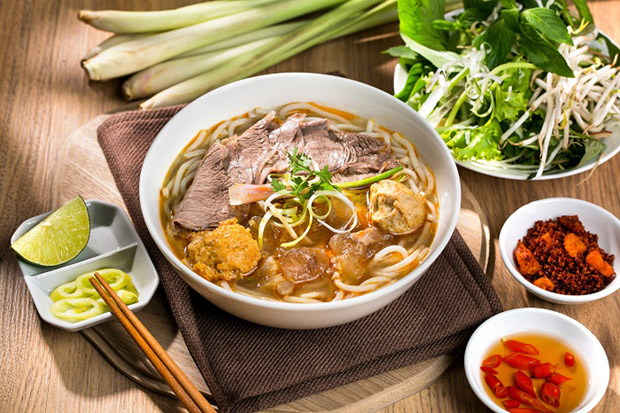tour Huế 2 ngày 1 đêm bún bò Huế
